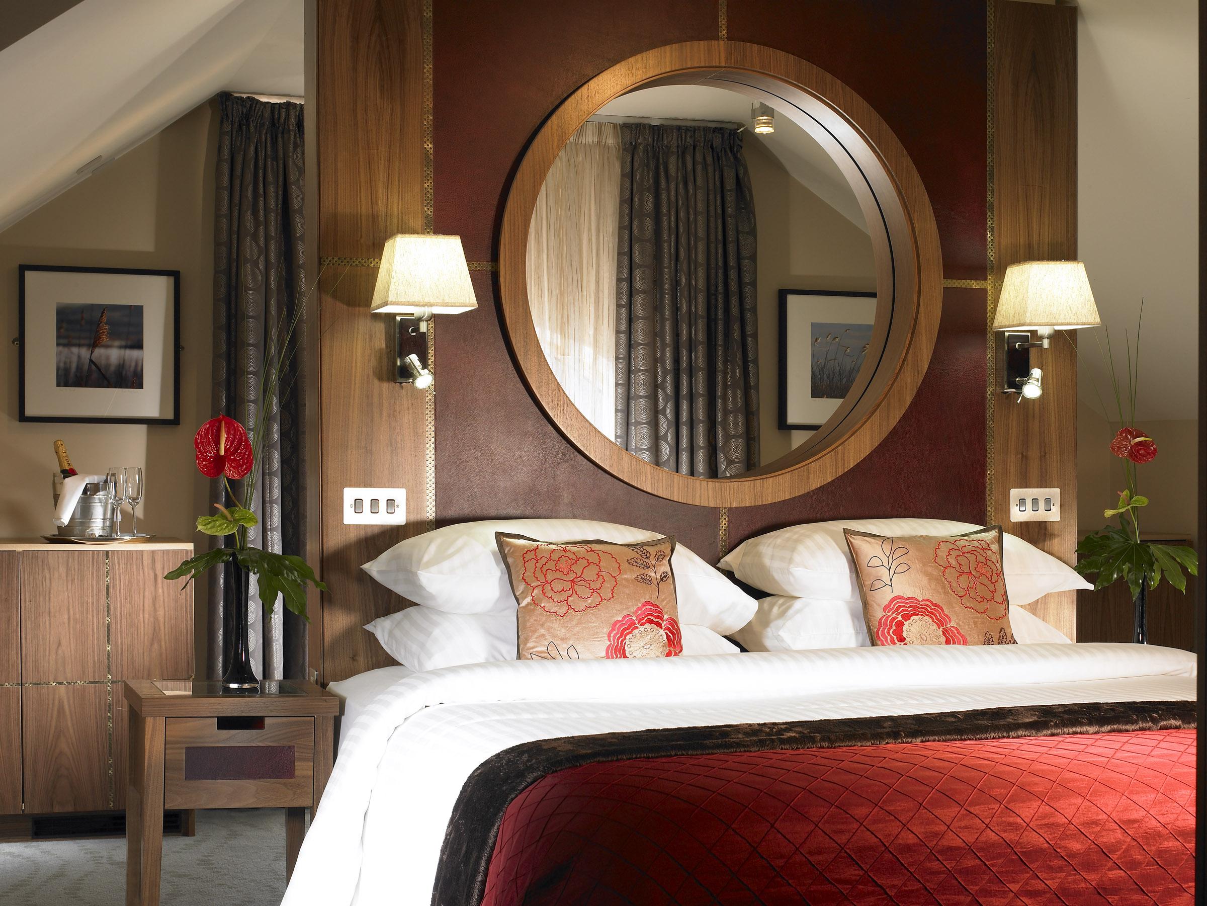 Westport Plaza Hotel, Spa & Leisure Екстер'єр фото