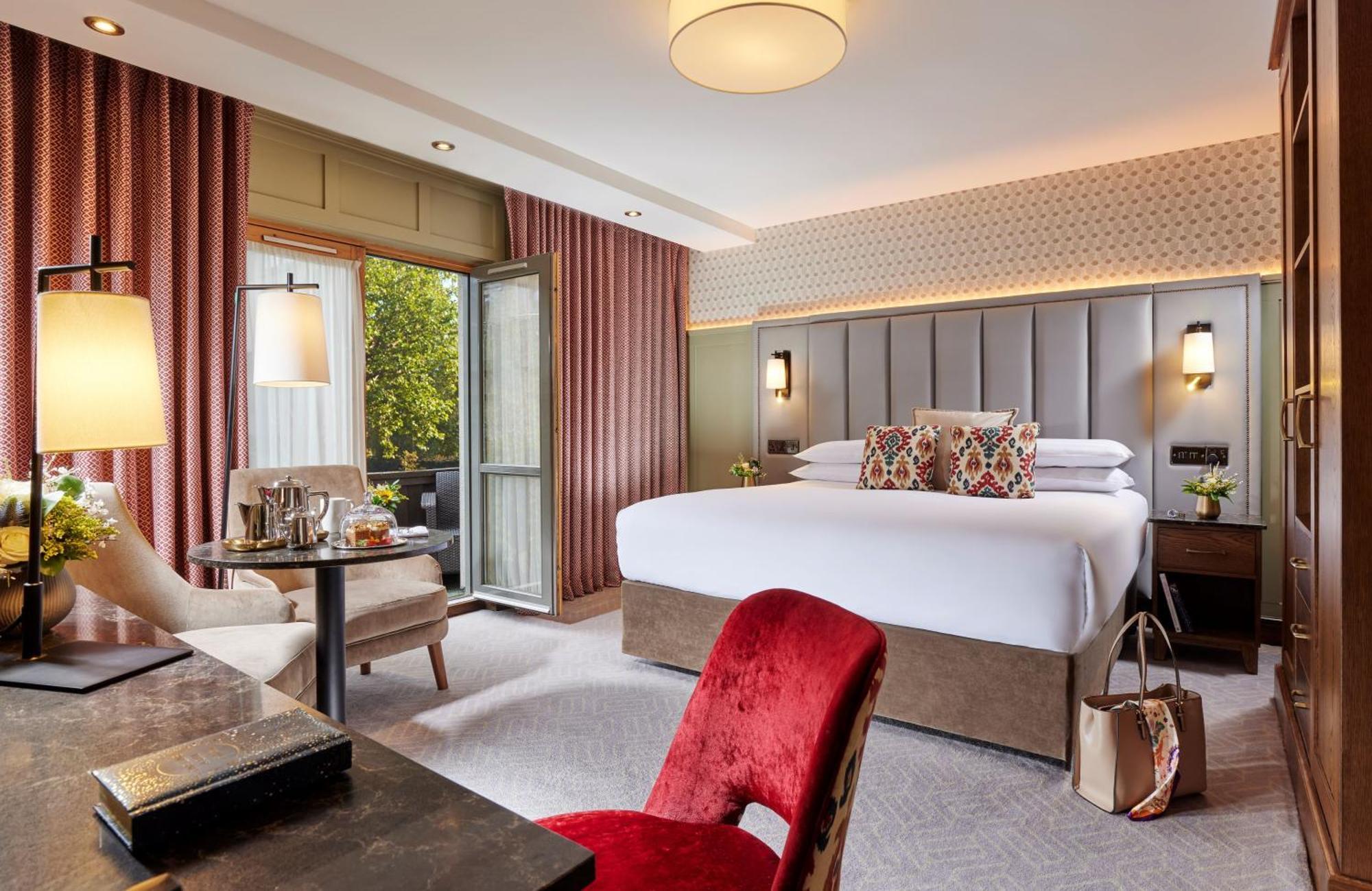 Westport Plaza Hotel, Spa & Leisure Екстер'єр фото