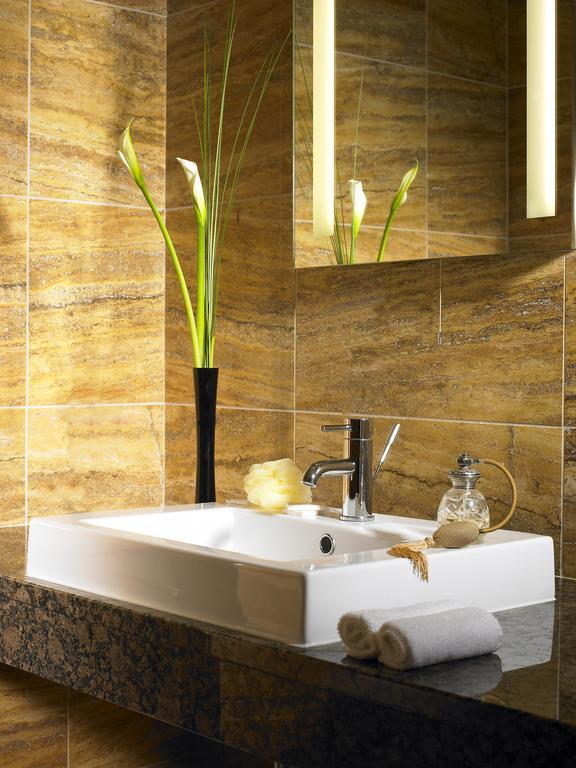 Westport Plaza Hotel, Spa & Leisure Номер фото
